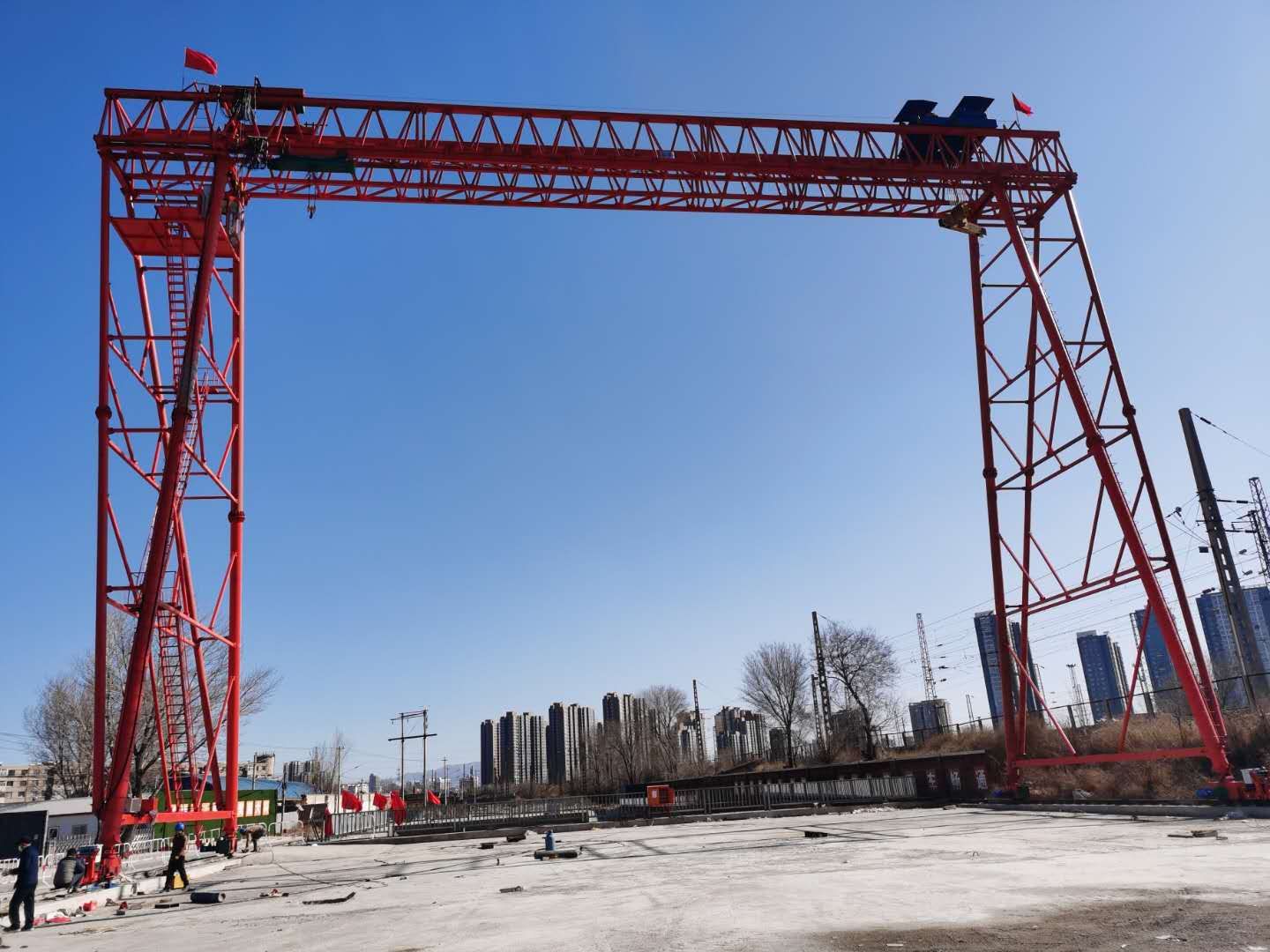 浙江省嘉興市平望縣乍浦鎮(zhèn)，乍浦經(jīng)濟(jì)開(kāi)發(fā)區(qū)，平海路，中建港務(wù)建設(shè)有限公司乍浦港E區(qū)4號(hào)泊位工程項(xiàng)目部