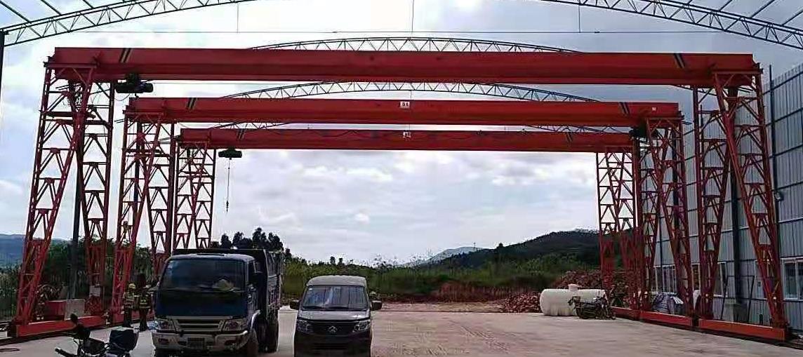 MHGY10噸上包下花葫蘆龍門起重機(jī)有哪幾種清洗方式?你都知道哪種清理的干凈嗎?