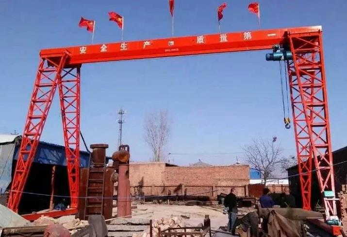 MHGY10噸上包下花葫蘆龍門吊中上跨主梁拱度檢查方法有哪些？為什么電路要檢查接地措施呢？