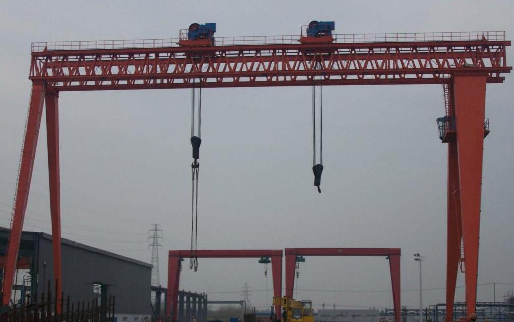 ME雙主梁雙小車(chē)龍門(mén)吊安裝有哪些流程？做哪些準(zhǔn)備工作