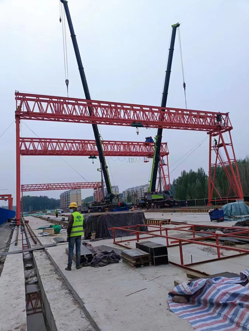 廣西路橋南寧項目MG100/10噸-38米-16米龍門吊，MH10噸-32米-9米龍門吊