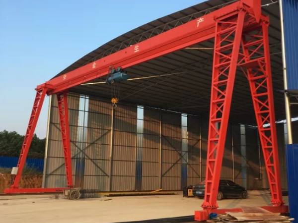 龍門吊保持視野清晰對避免盲區(qū)至關(guān)重要，你了解如何做到嗎？